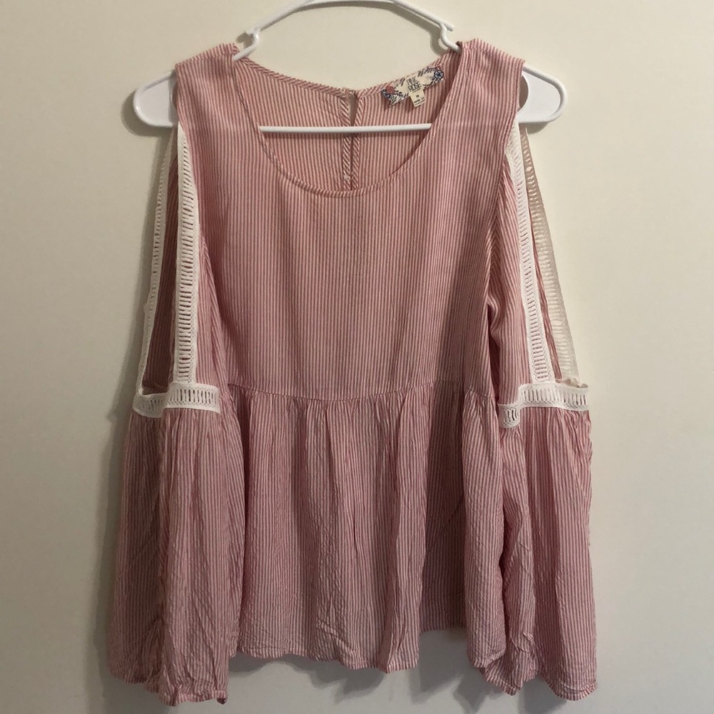 Open-Sleeve Peplum Top - Picture 1 of 4